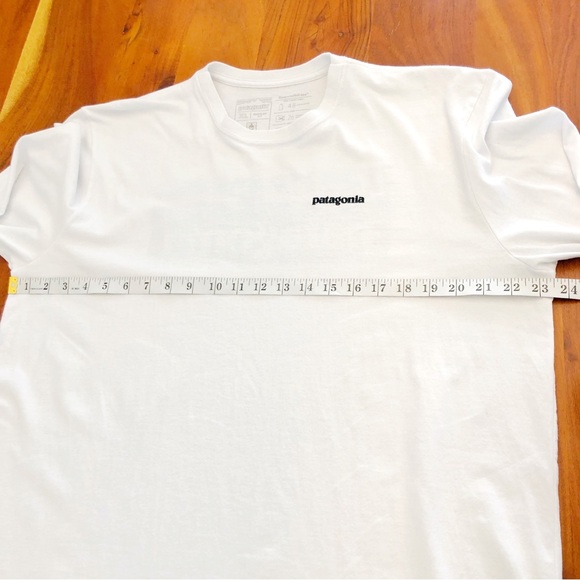 PATAGONIA Logo Front & Back White Long Sleeves T-Shirt Mens Size XL. - Picture 10 of 16